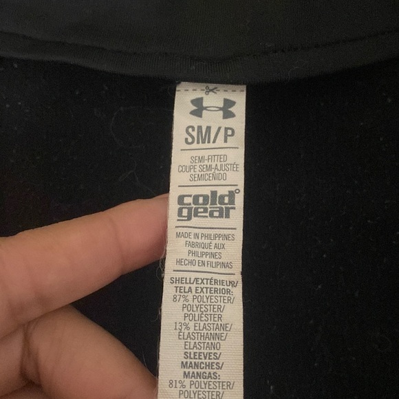 Under armour long sleeve - Picture 8 of 8